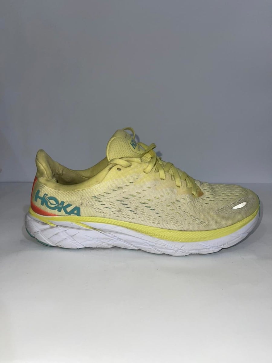 Hoka One Clifton 8 pre-owned shoes by Hoka