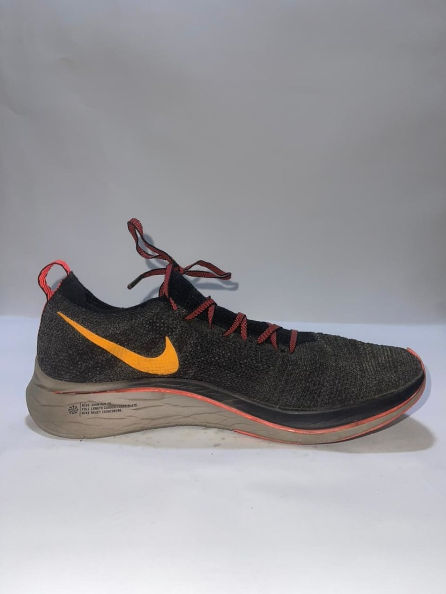 Nike Zoom Flyknit pre-owned shoes by Nike